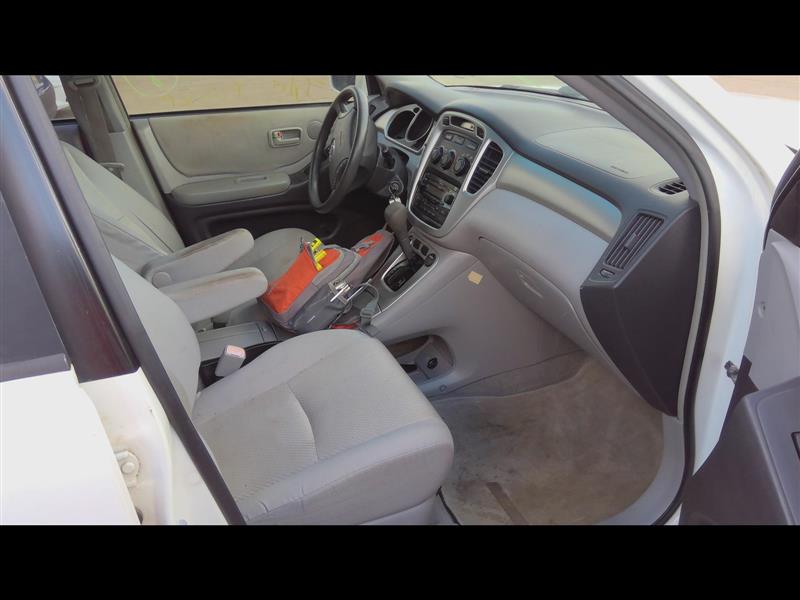 https://f005.backblazeb2.com/file/img-partshotlines-com/Inventory/EX619/Vehicle/23969_06.jpg