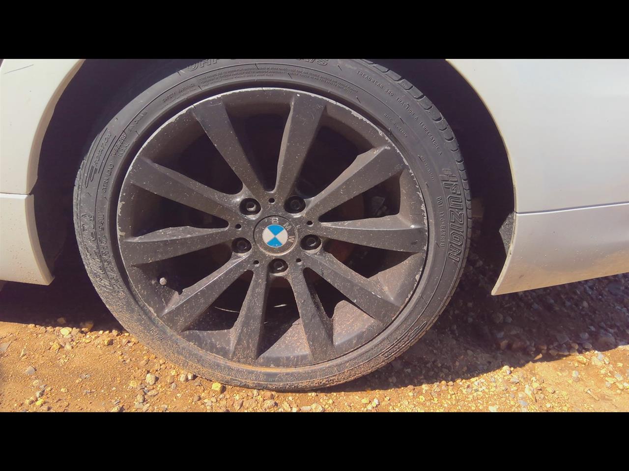 https://f005.backblazeb2.com/file/img-partshotlines-com/Inventory/EX619/Vehicle/24181_02.jpg