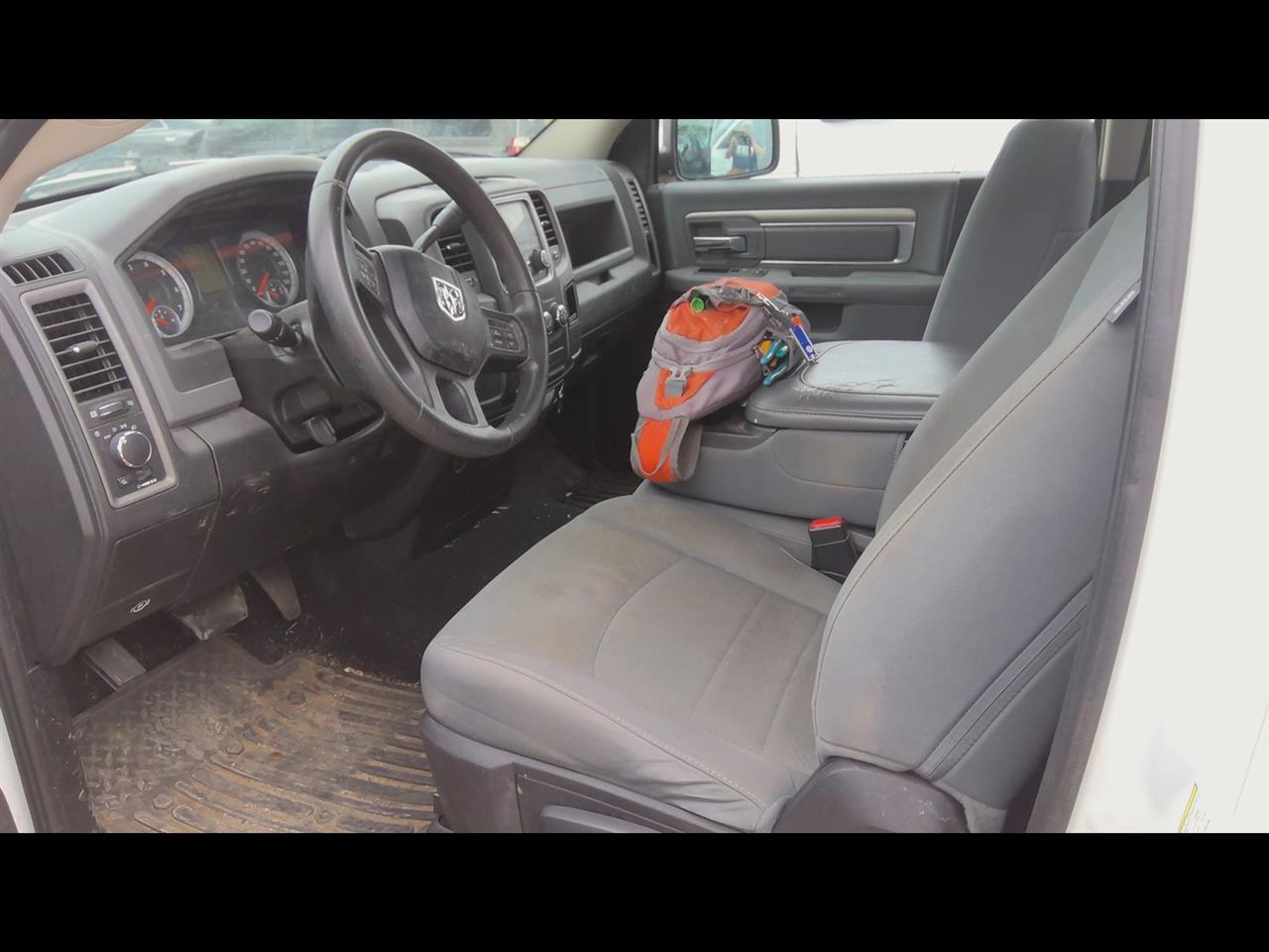 https://f005.backblazeb2.com/file/img-partshotlines-com/Inventory/EX619/Vehicle/24221_03.jpg