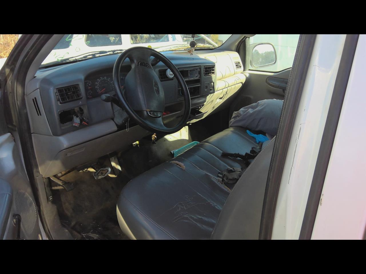 https://f005.backblazeb2.com/file/img-partshotlines-com/Inventory/EX619/Vehicle/24224_07.jpg
