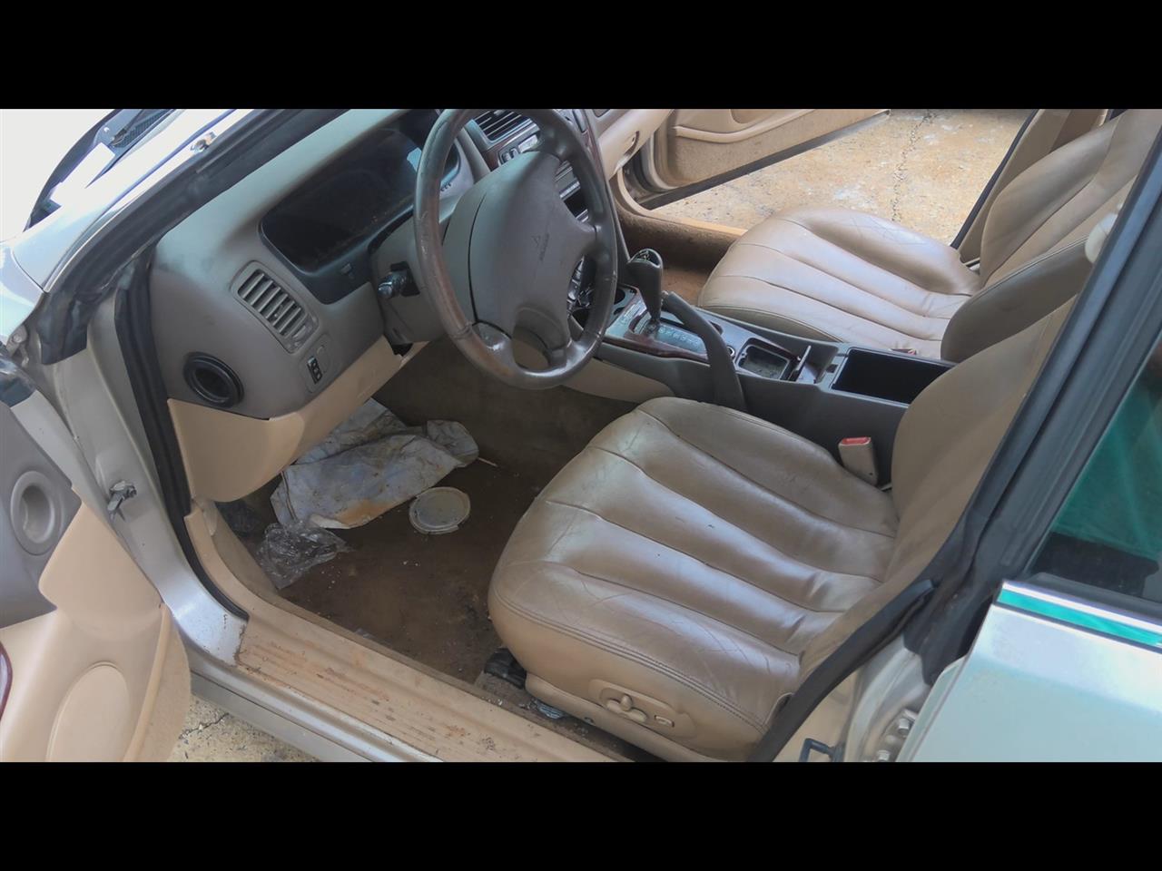 https://f005.backblazeb2.com/file/img-partshotlines-com/Inventory/EX619/Vehicle/24231_02.jpg