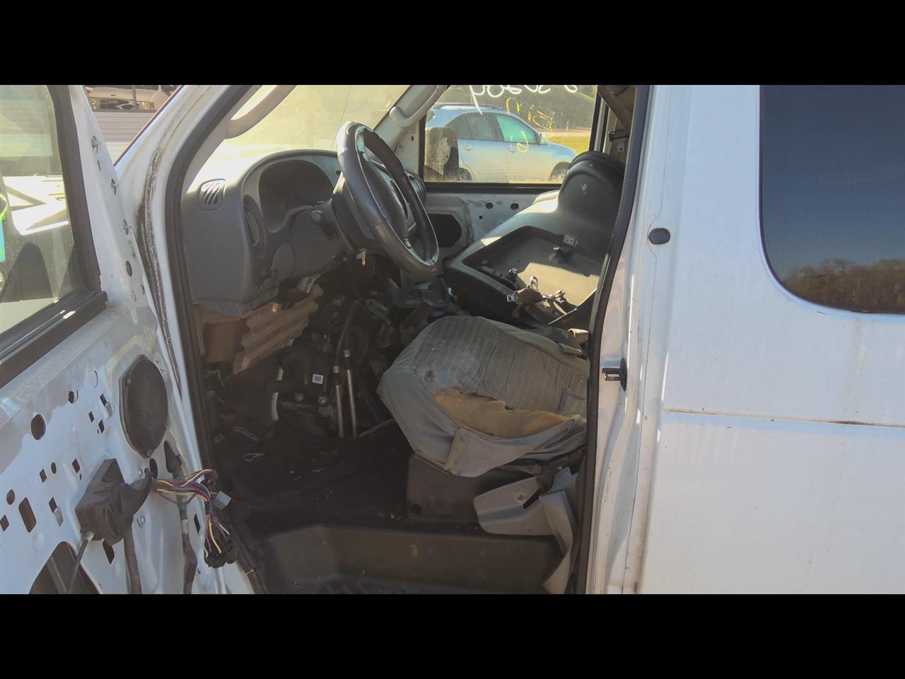 https://f005.backblazeb2.com/file/img-partshotlines-com/Inventory/EX619/Vehicle/24257_02.jpg