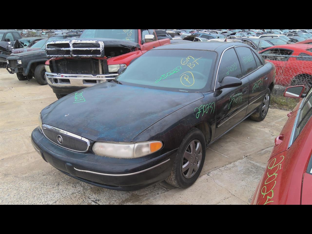 https://f005.backblazeb2.com/file/img-partshotlines-com/Inventory/EX619/Vehicle/24297_09.jpg
