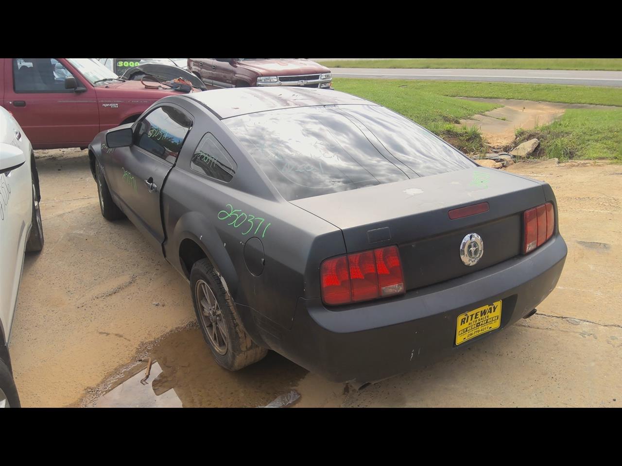 https://f005.backblazeb2.com/file/img-partshotlines-com/Inventory/EX619/Vehicle/24448_06.jpg