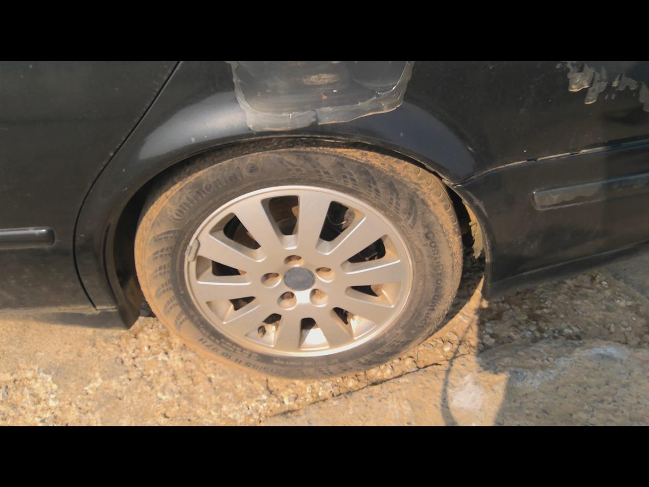 https://f005.backblazeb2.com/file/img-partshotlines-com/Inventory/EX619/Vehicle/24559_03.jpg