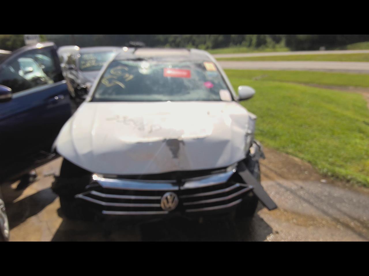 https://f005.backblazeb2.com/file/img-partshotlines-com/Inventory/EX619/Vehicle/24573_07.jpg