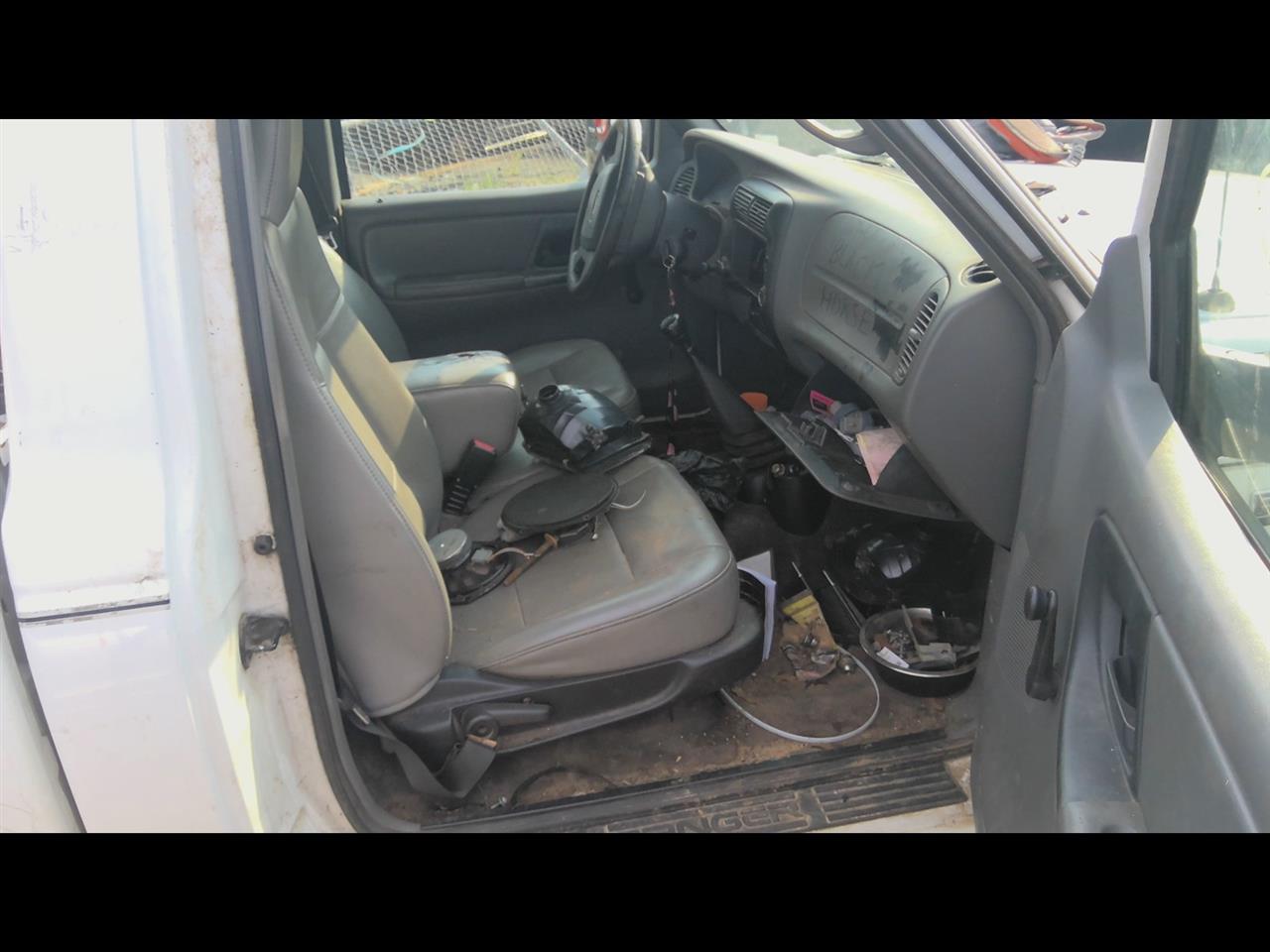 https://f005.backblazeb2.com/file/img-partshotlines-com/Inventory/EX619/Vehicle/24590_06.jpg