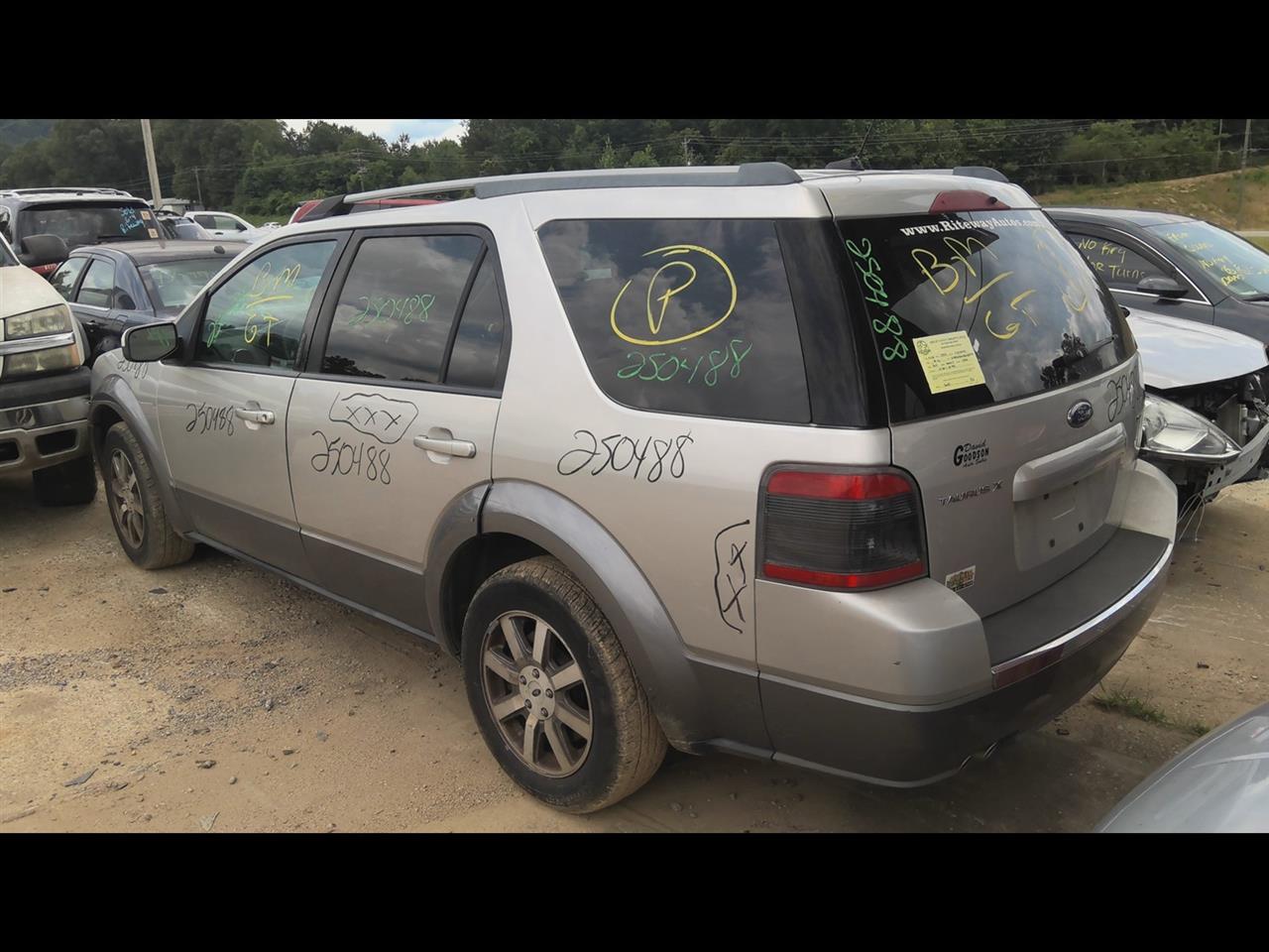 https://f005.backblazeb2.com/file/img-partshotlines-com/Inventory/EX619/Vehicle/24598_11.jpg