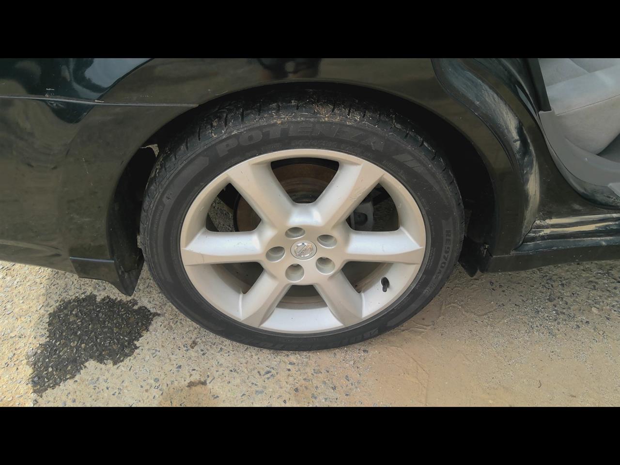 https://f005.backblazeb2.com/file/img-partshotlines-com/Inventory/EX619/Vehicle/24701_06.jpg