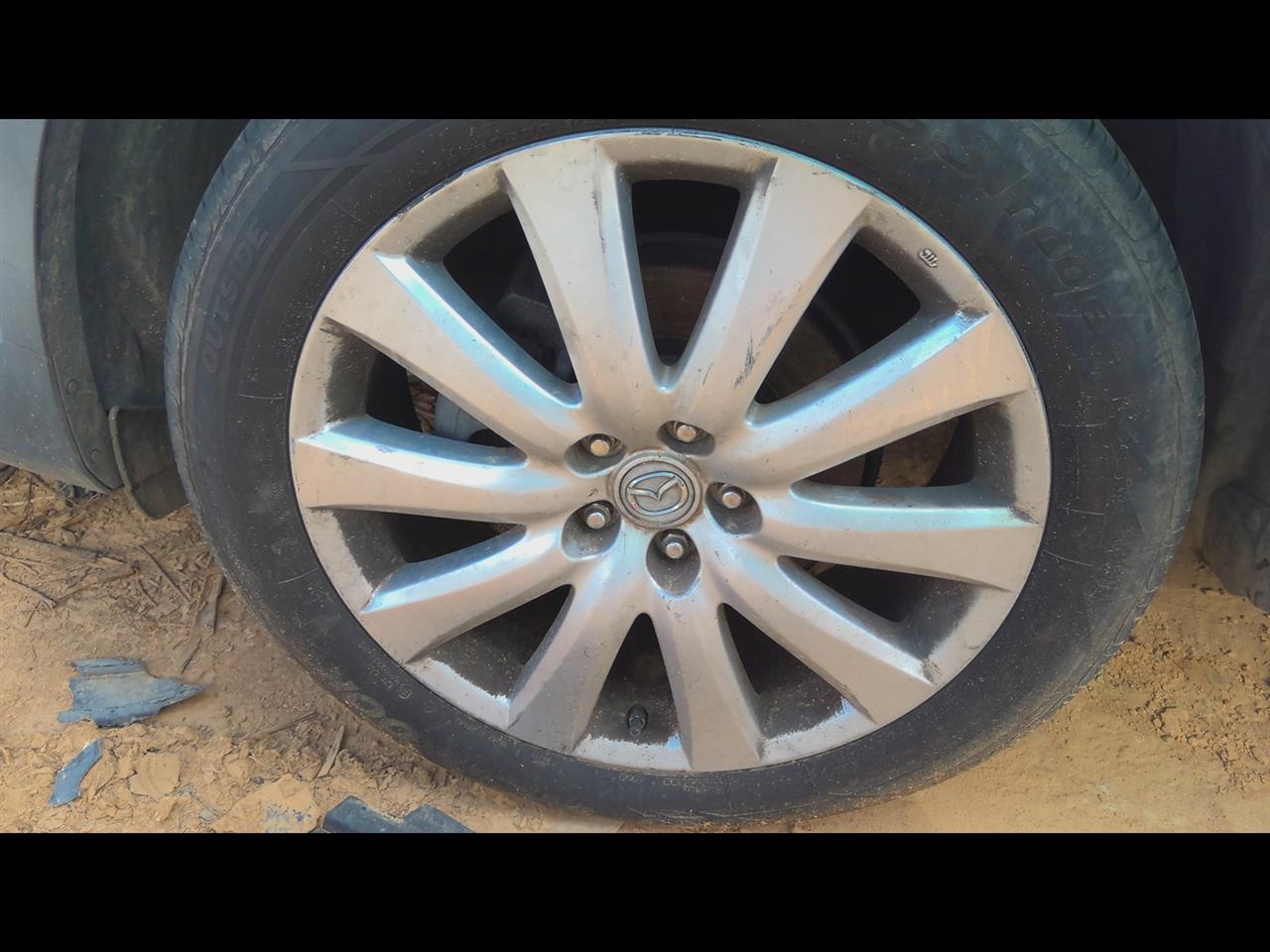 https://f005.backblazeb2.com/file/img-partshotlines-com/Inventory/EX619/Vehicle/24752_06.jpg