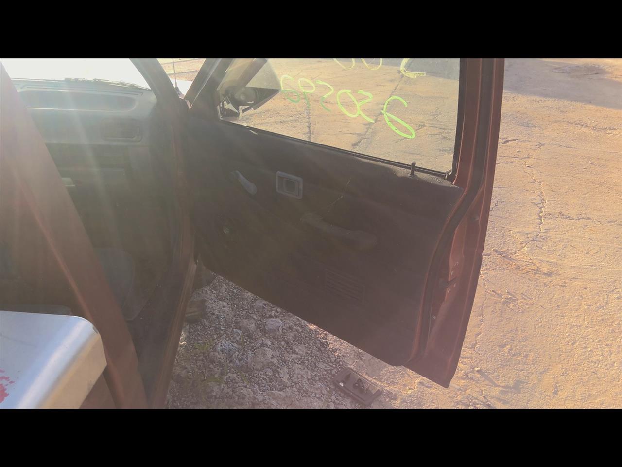 https://f005.backblazeb2.com/file/img-partshotlines-com/Inventory/EX619/Vehicle/24775_08.jpg