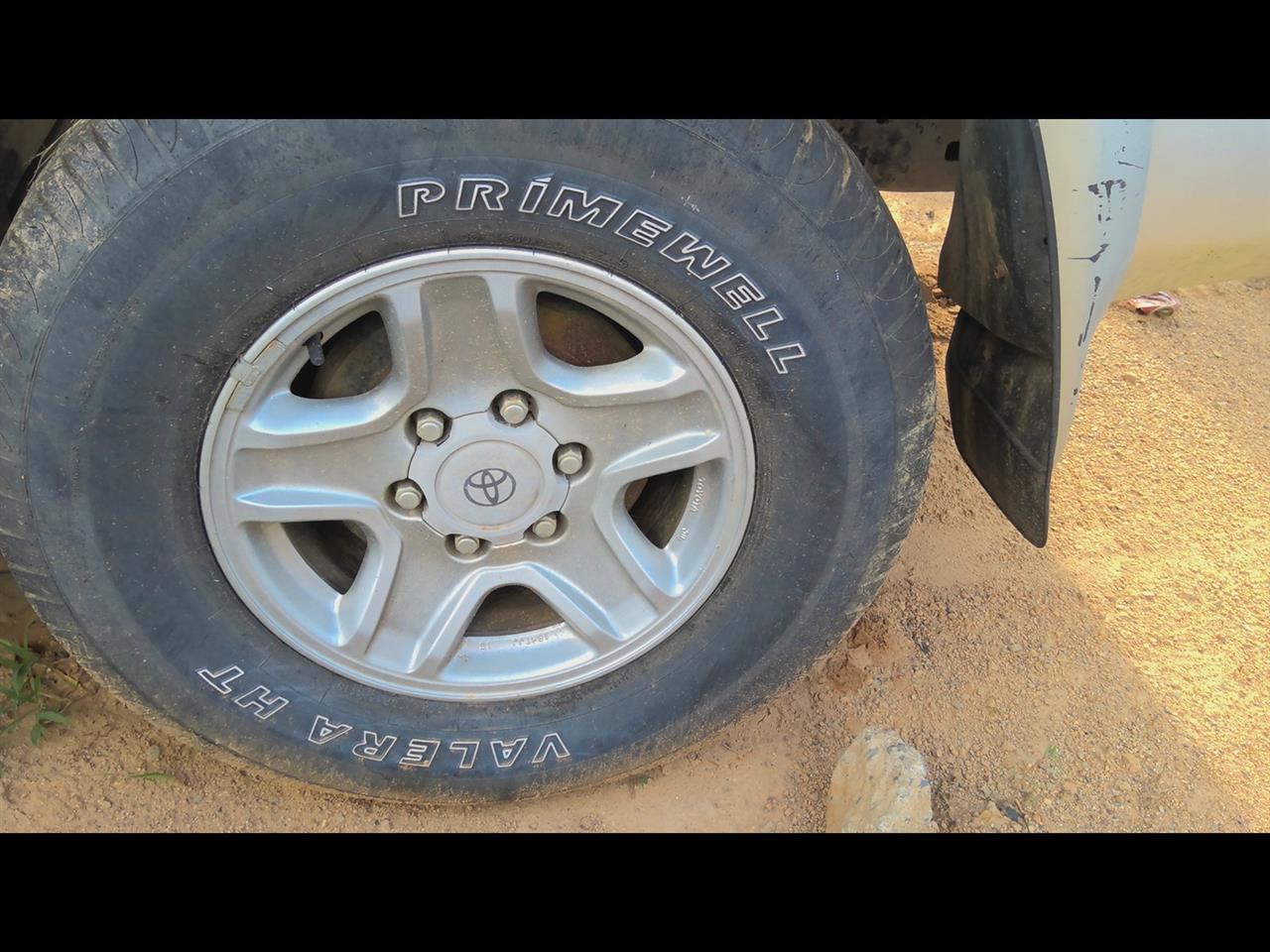 https://f005.backblazeb2.com/file/img-partshotlines-com/Inventory/EX619/Vehicle/24776_06.jpg