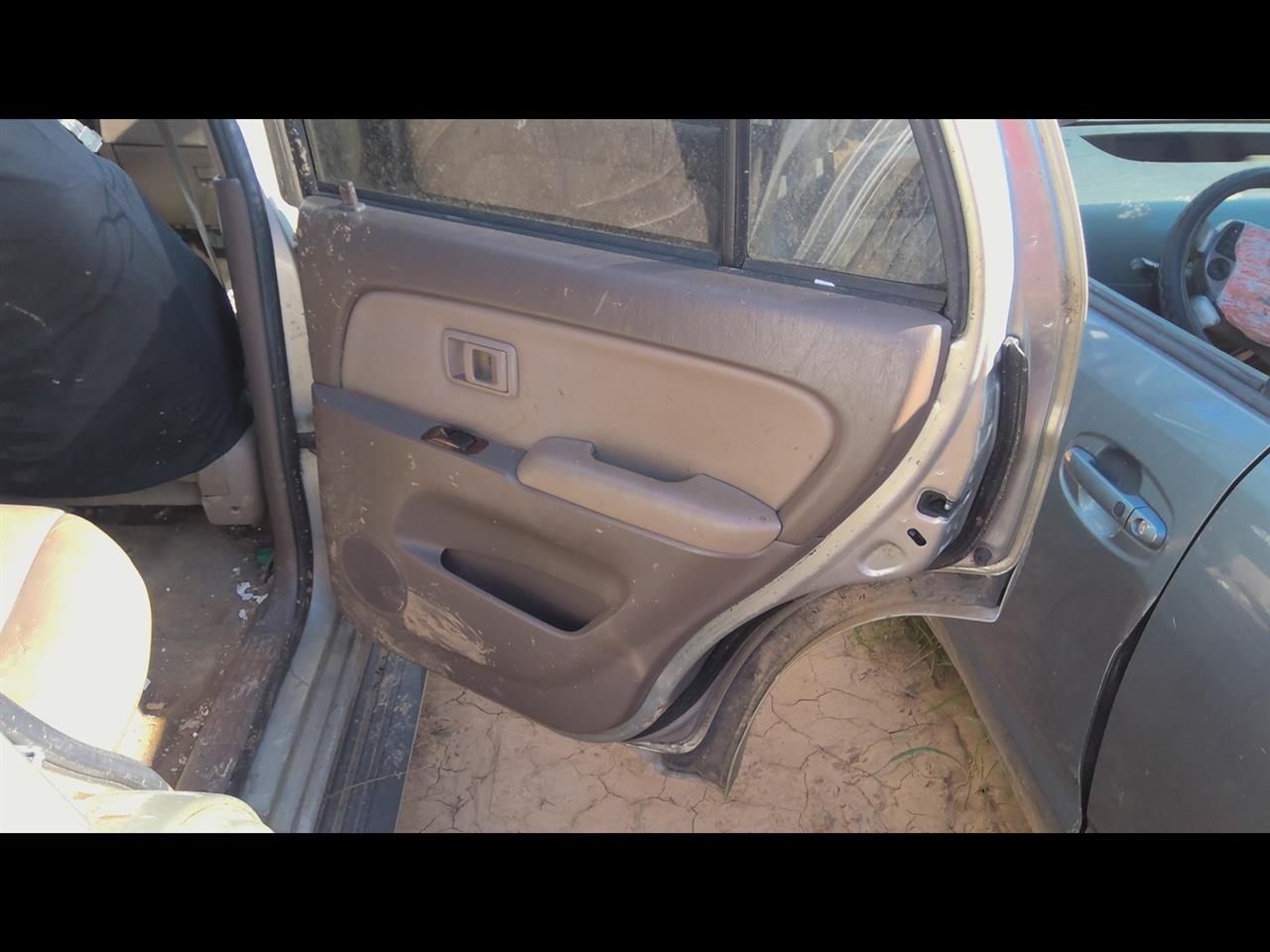 https://f005.backblazeb2.com/file/img-partshotlines-com/Inventory/EX619/Vehicle/24776_09.jpg