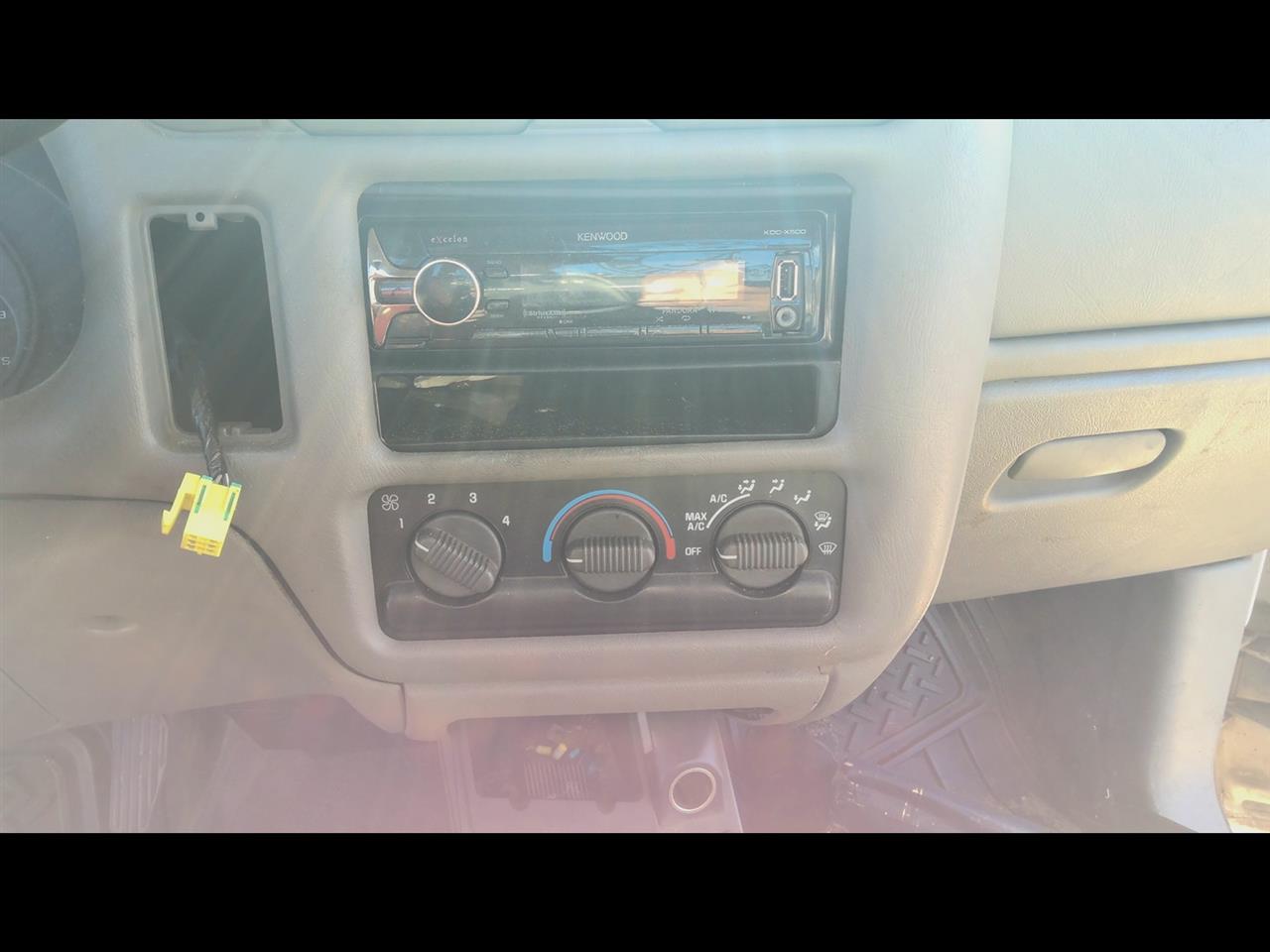 https://f005.backblazeb2.com/file/img-partshotlines-com/Inventory/EX619/Vehicle/24792_01.jpg