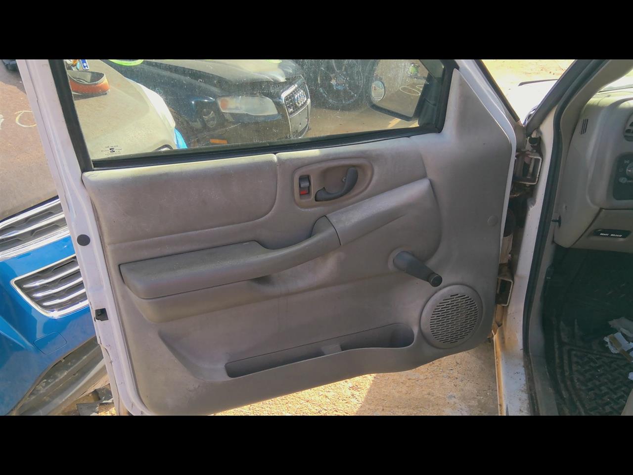 https://f005.backblazeb2.com/file/img-partshotlines-com/Inventory/EX619/Vehicle/24792_03.jpg