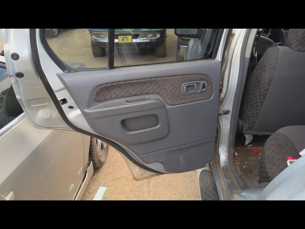 https://f005.backblazeb2.com/file/img-partshotlines-com/Inventory/EX619/Vehicle/24801_03.jpg
