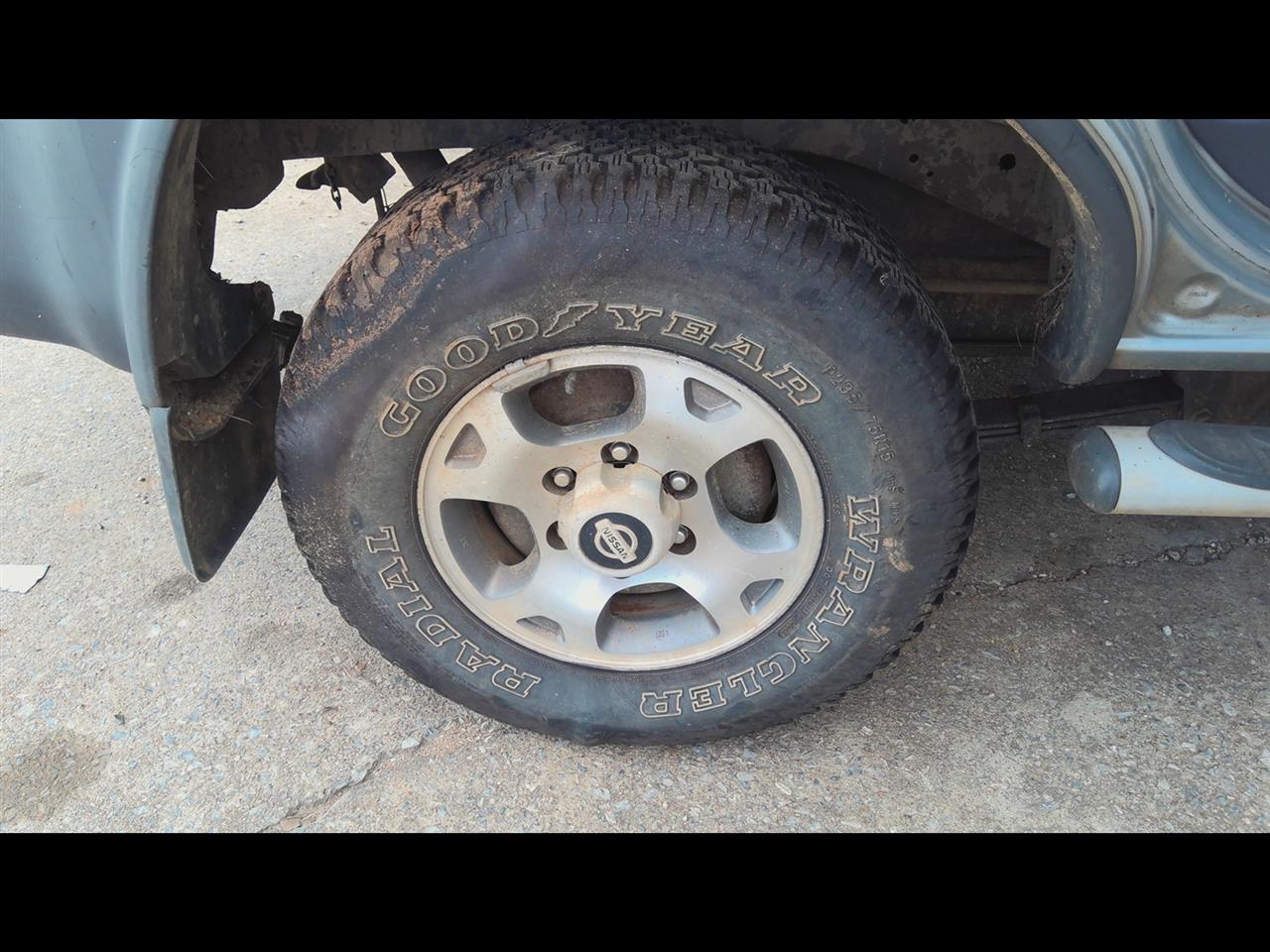 https://f005.backblazeb2.com/file/img-partshotlines-com/Inventory/EX619/Vehicle/24801_05.jpg