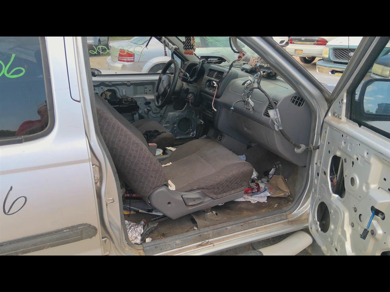 https://f005.backblazeb2.com/file/img-partshotlines-com/Inventory/EX619/Vehicle/24801_08.jpg