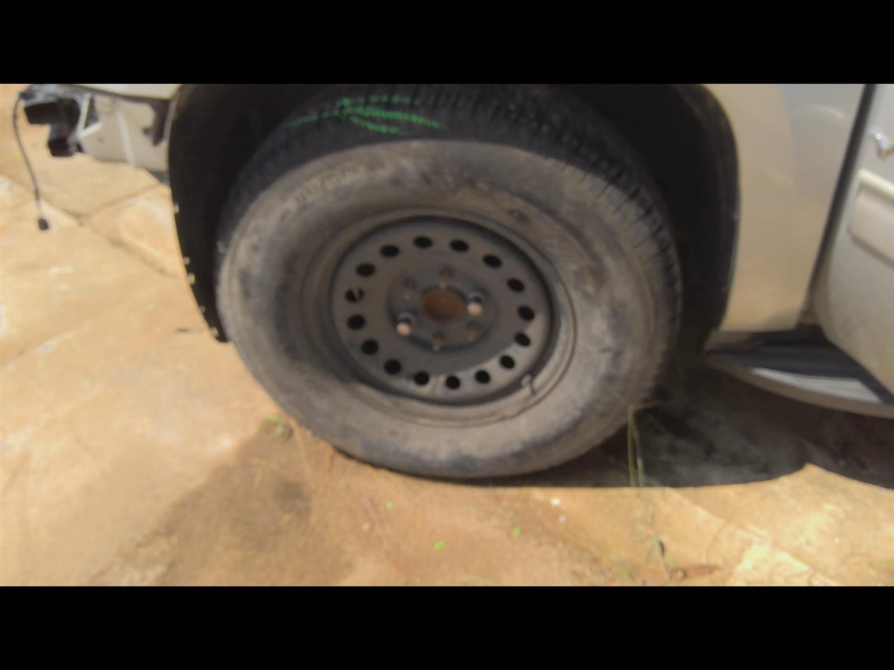 https://f005.backblazeb2.com/file/img-partshotlines-com/Inventory/EX619/Vehicle/24886_04.jpg