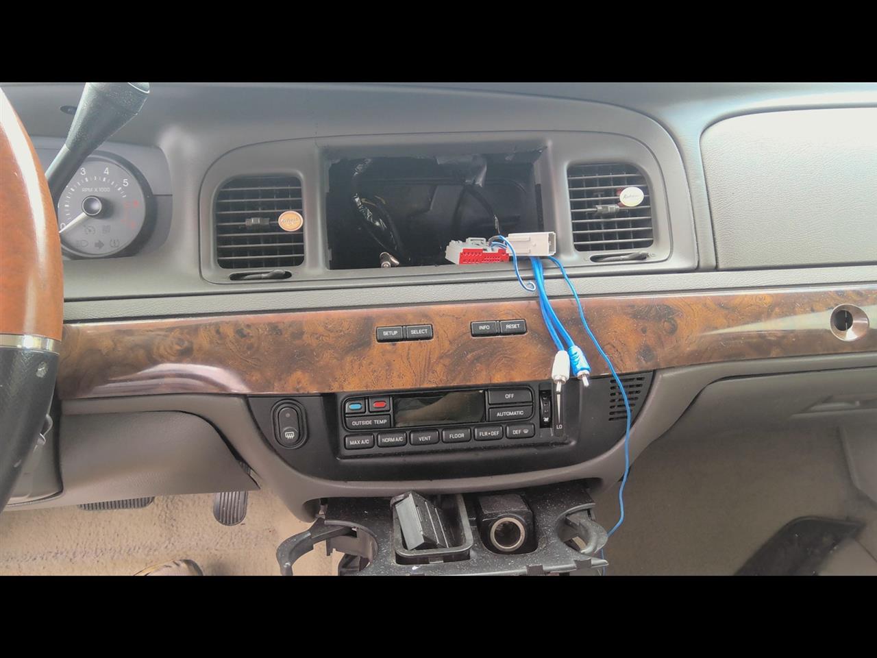 https://f005.backblazeb2.com/file/img-partshotlines-com/Inventory/EX619/Vehicle/24901_01.jpg