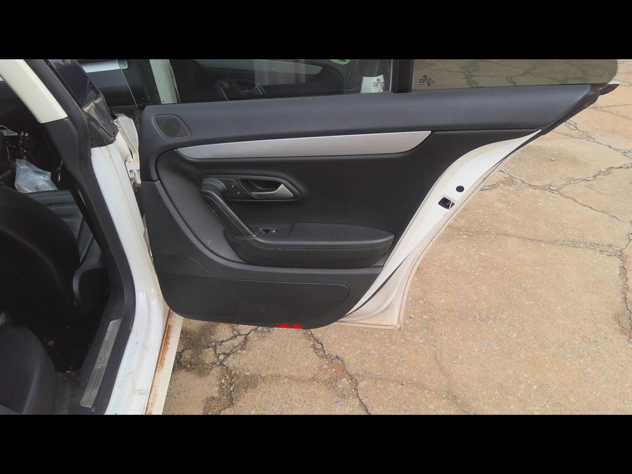 https://f005.backblazeb2.com/file/img-partshotlines-com/Inventory/EX619/Vehicle/24925_08.jpg