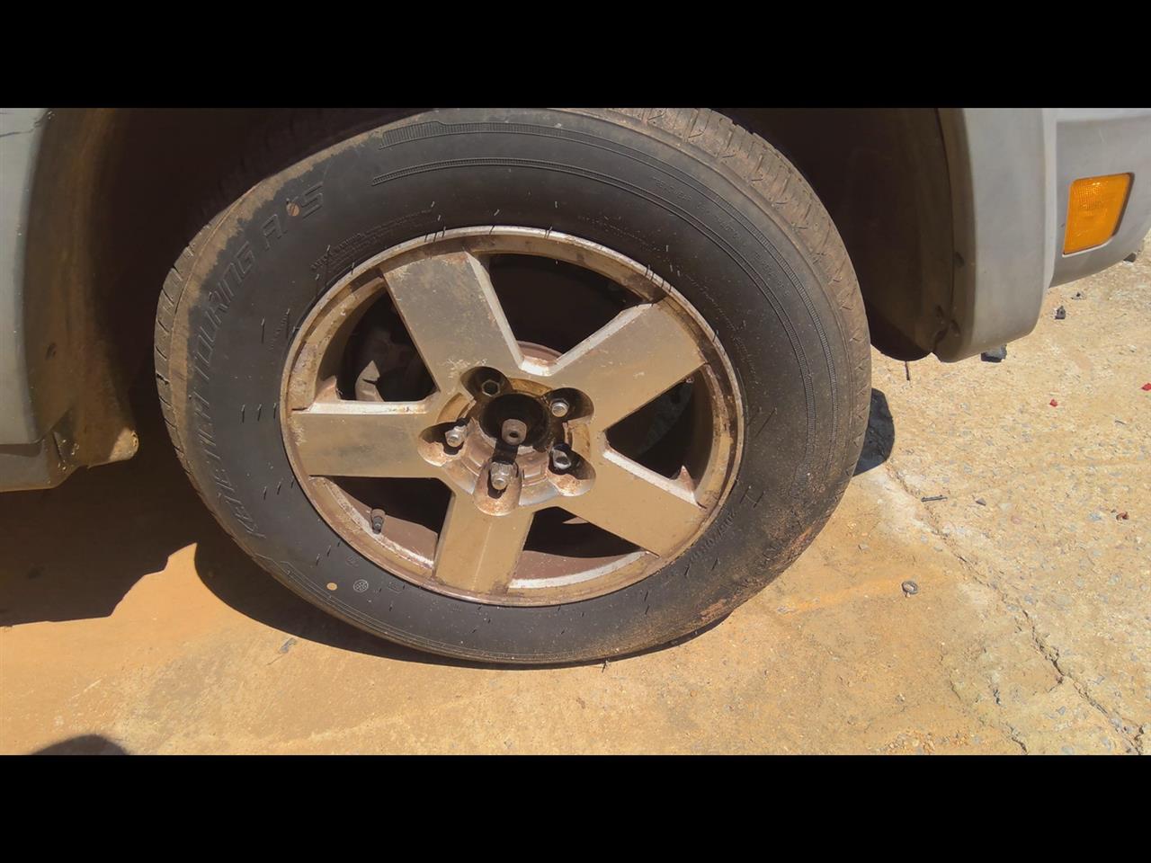 https://f005.backblazeb2.com/file/img-partshotlines-com/Inventory/EX619/Vehicle/24968_07.jpg