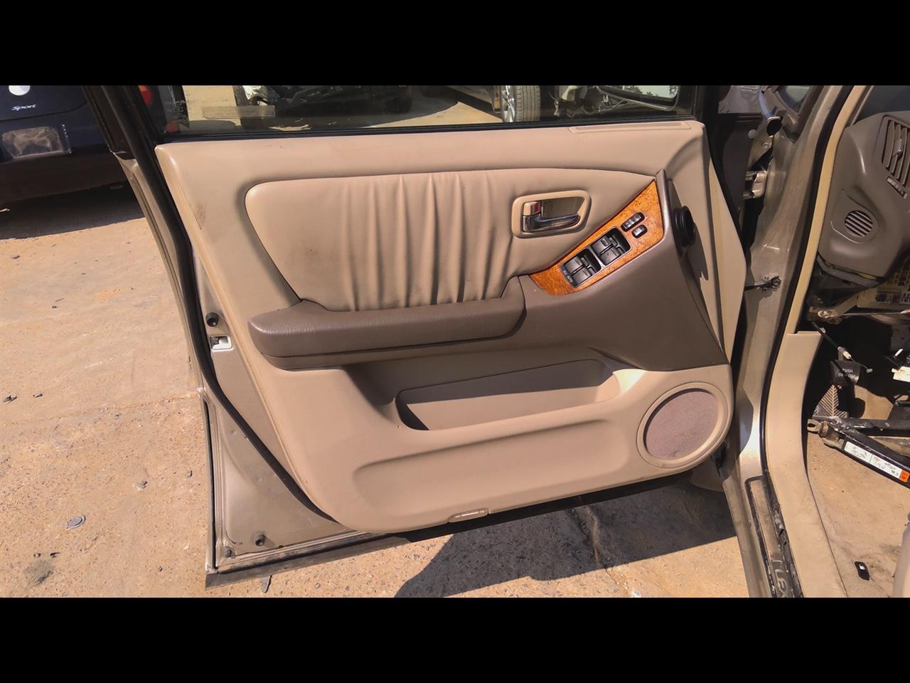 https://f005.backblazeb2.com/file/img-partshotlines-com/Inventory/EX619/Vehicle/25055_05.jpg