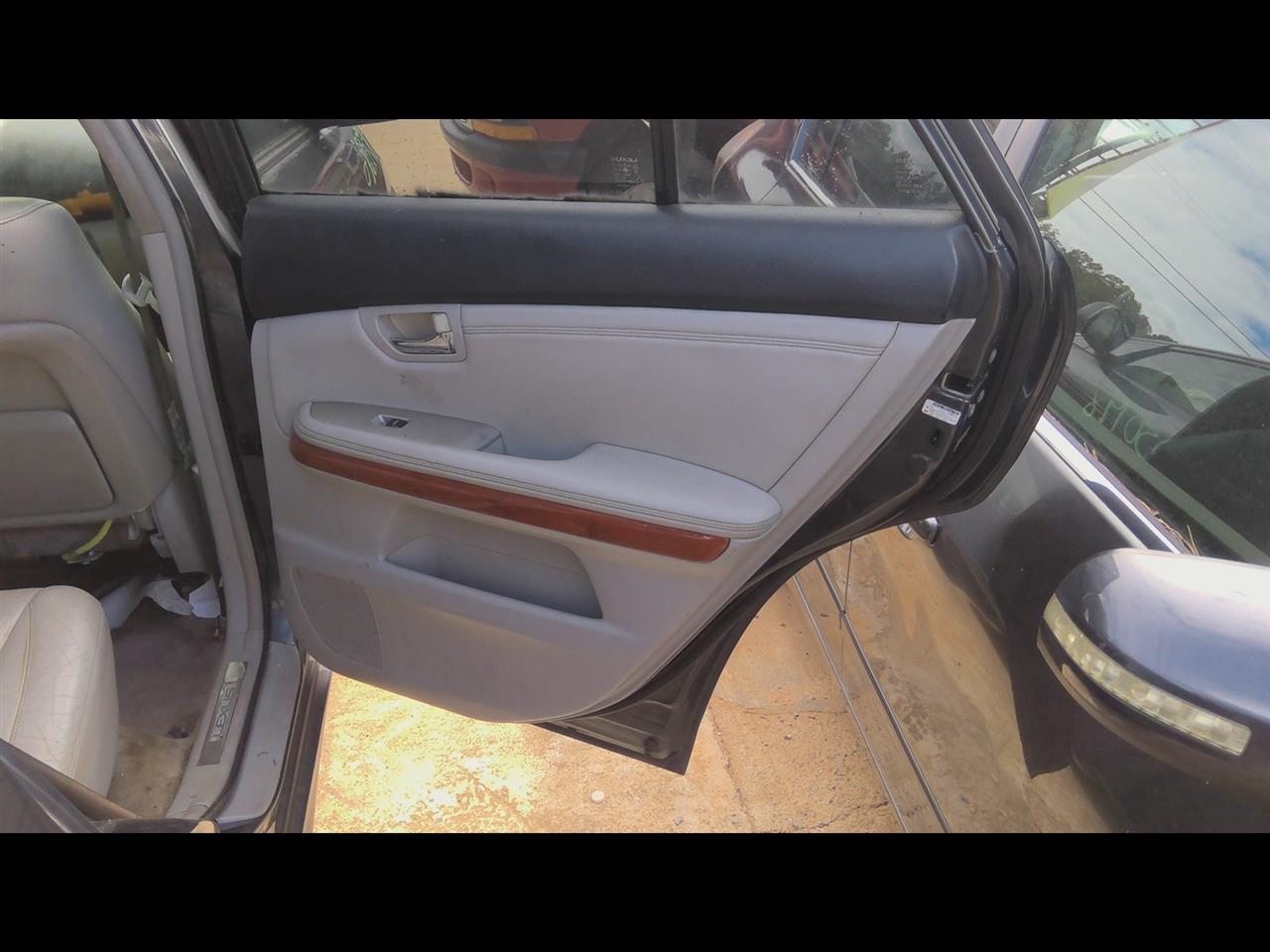 https://f005.backblazeb2.com/file/img-partshotlines-com/Inventory/EX619/Vehicle/25126_10.jpg