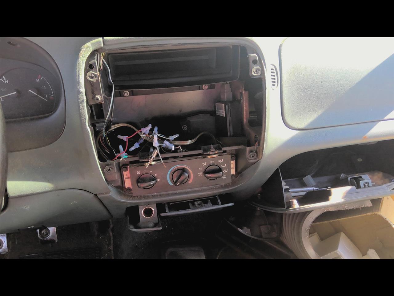 https://f005.backblazeb2.com/file/img-partshotlines-com/Inventory/EX619/Vehicle/25152_01.jpg