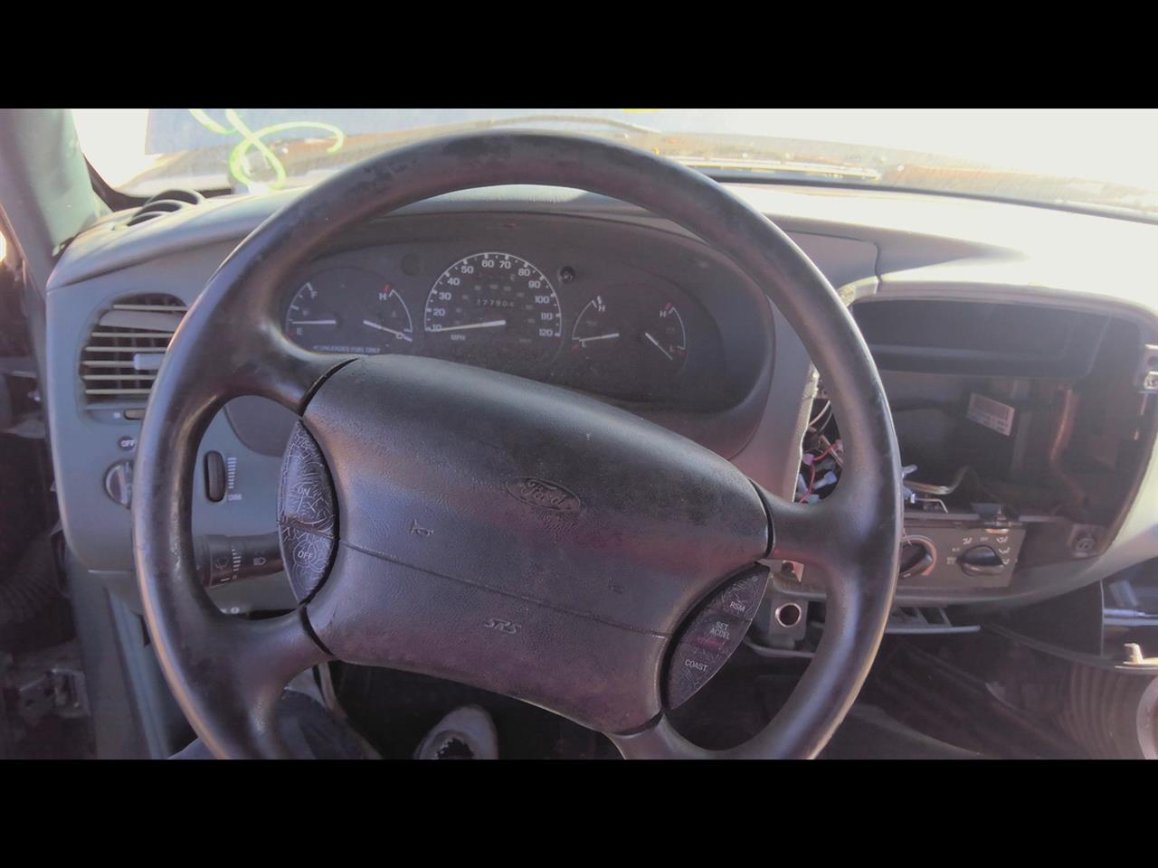 https://f005.backblazeb2.com/file/img-partshotlines-com/Inventory/EX619/Vehicle/25152_02.jpg