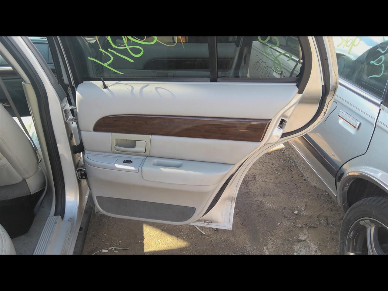 https://f005.backblazeb2.com/file/img-partshotlines-com/Inventory/EX619/Vehicle/25153_08.jpg