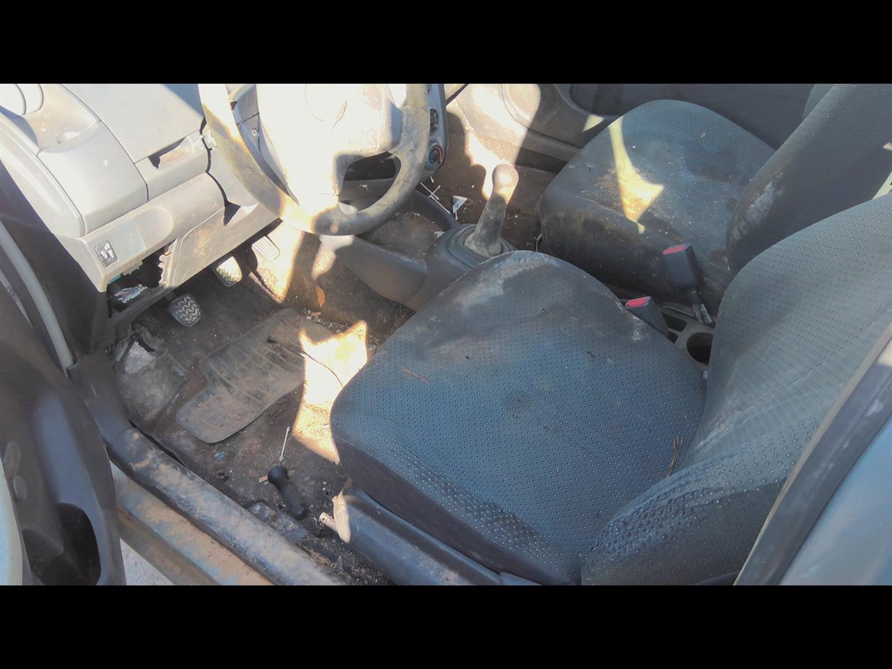 https://f005.backblazeb2.com/file/img-partshotlines-com/Inventory/EX619/Vehicle/25201_02.jpg