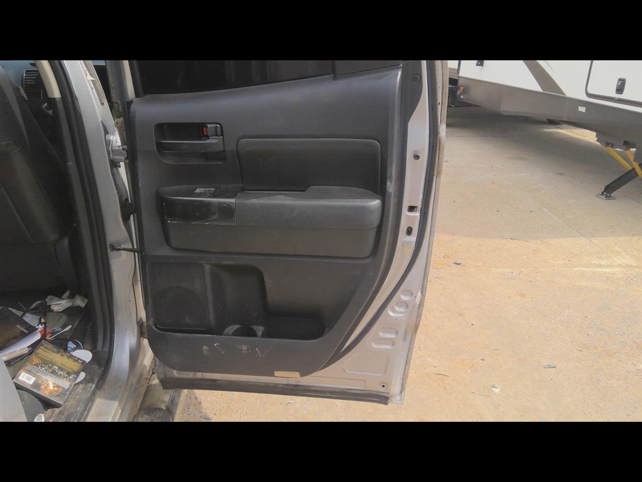 https://f005.backblazeb2.com/file/img-partshotlines-com/Inventory/EX619/Vehicle/25226_12.jpg