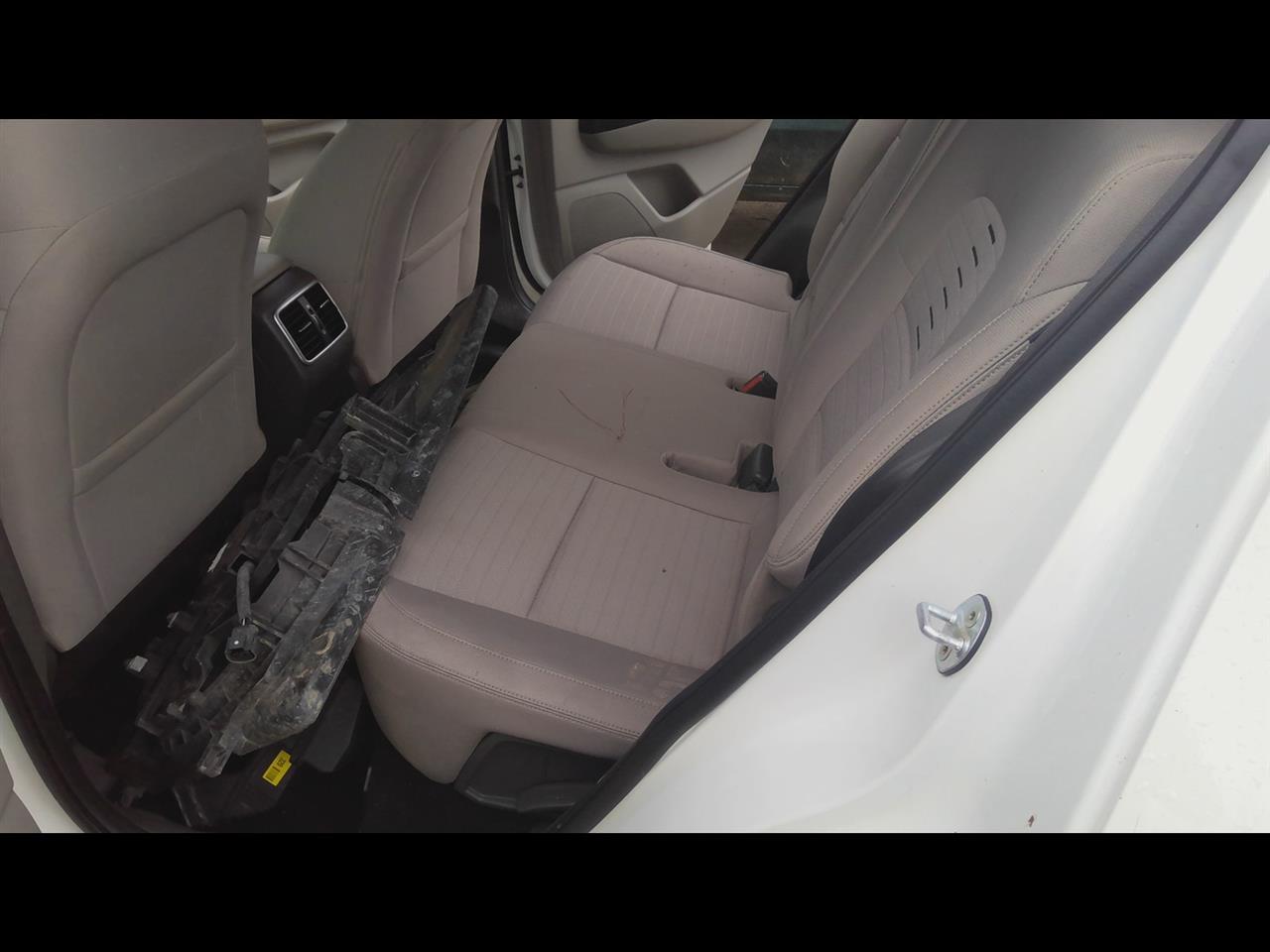 https://f005.backblazeb2.com/file/img-partshotlines-com/Inventory/EX619/Vehicle/25229_09.jpg