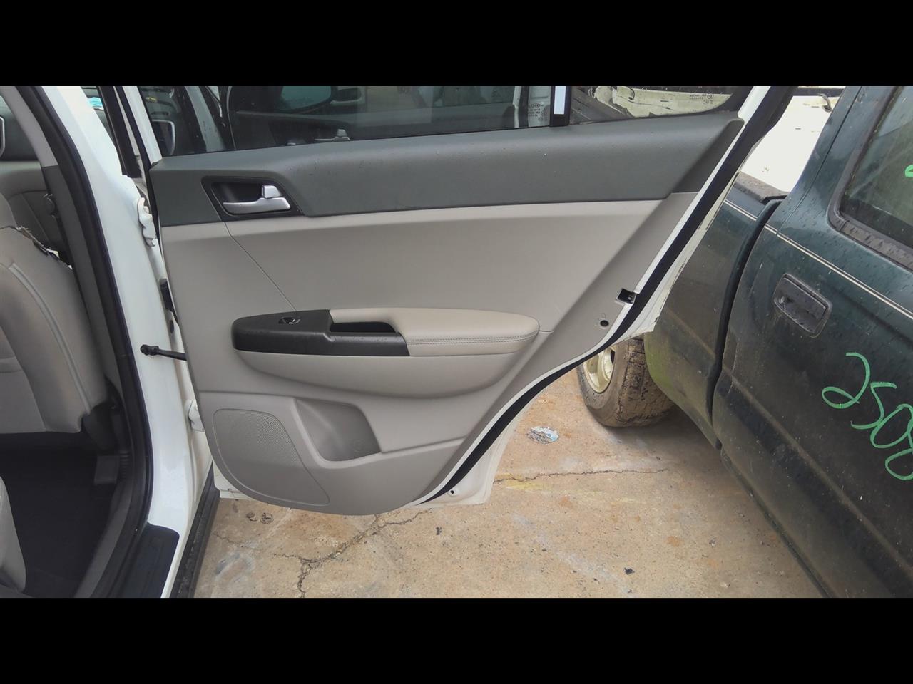 https://f005.backblazeb2.com/file/img-partshotlines-com/Inventory/EX619/Vehicle/25229_11.jpg