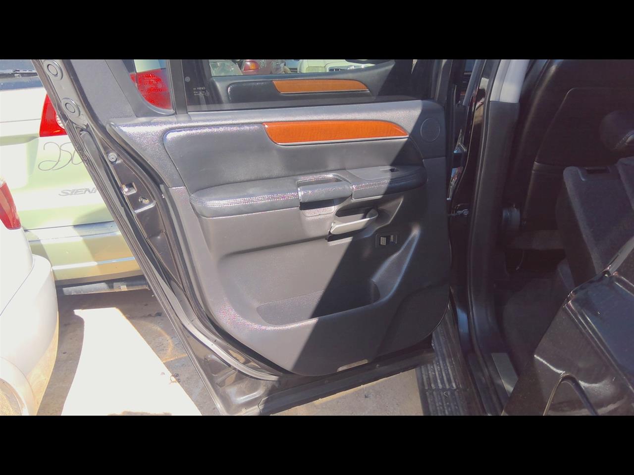 https://f005.backblazeb2.com/file/img-partshotlines-com/Inventory/EX619/Vehicle/25249_07.jpg