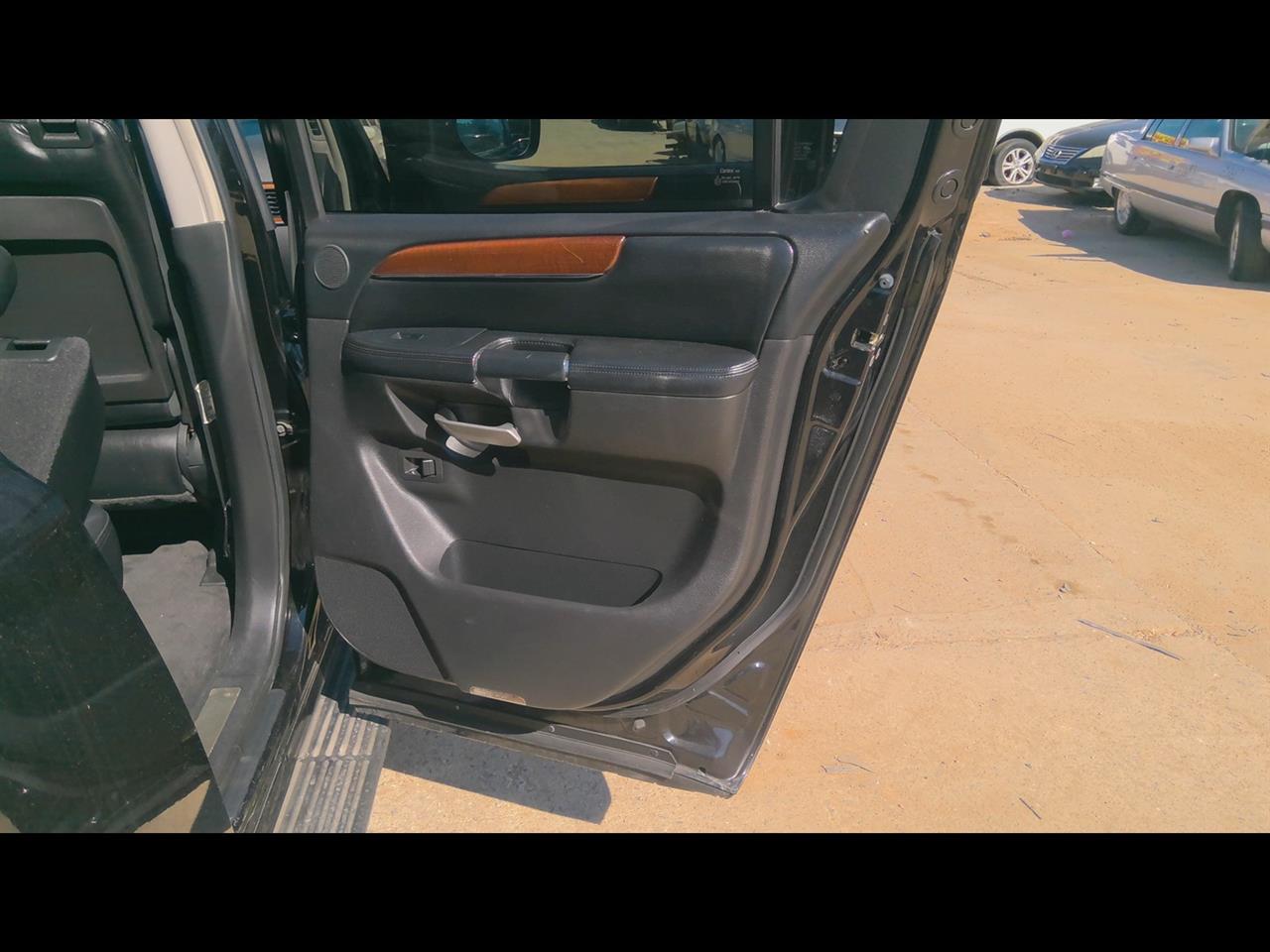https://f005.backblazeb2.com/file/img-partshotlines-com/Inventory/EX619/Vehicle/25249_12.jpg