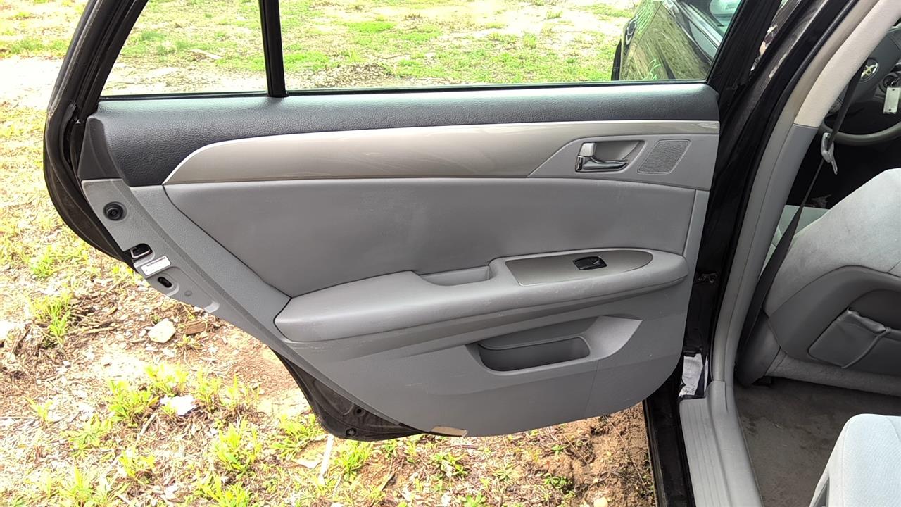 https://f005.backblazeb2.com/file/img-partshotlines-com/Inventory/EX619/Vehicle/25302_10.jpg