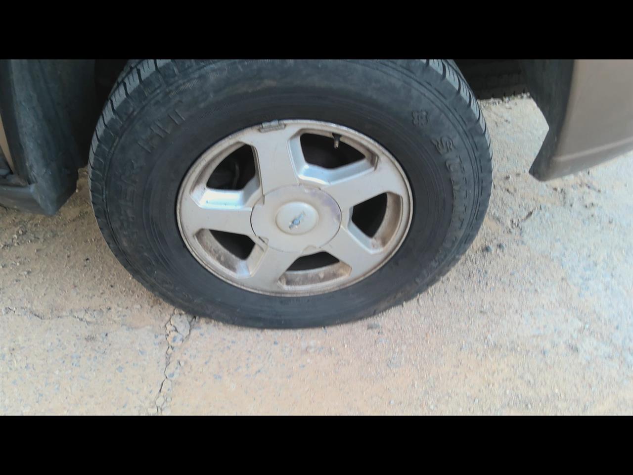 https://f005.backblazeb2.com/file/img-partshotlines-com/Inventory/EX619/Vehicle/25376_08.jpg