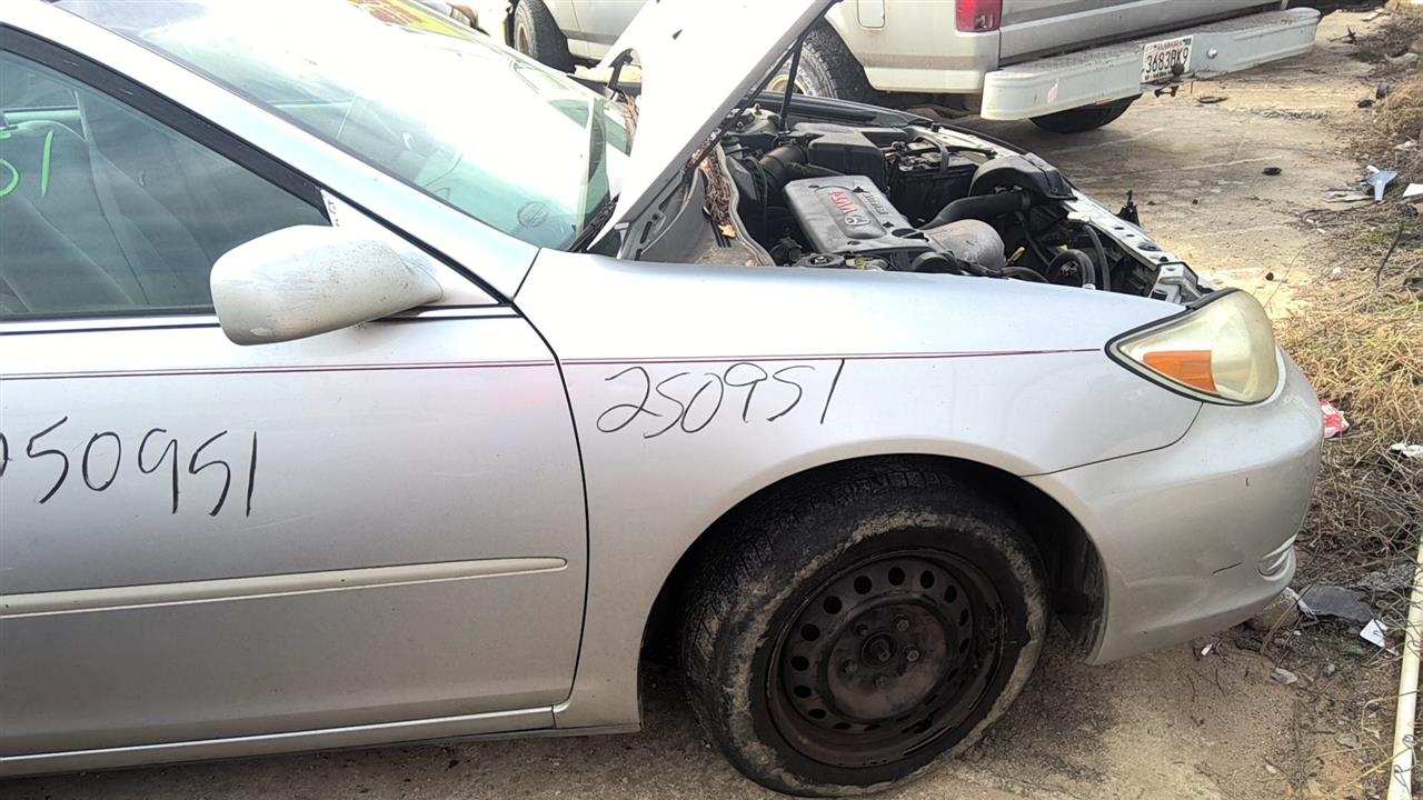 https://f005.backblazeb2.com/file/img-partshotlines-com/Inventory/EX619/Vehicle/25398_12.jpg