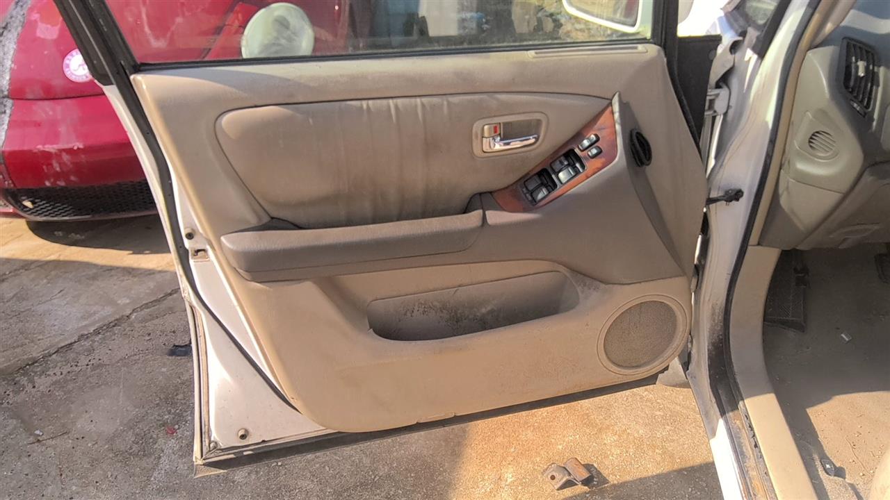 https://f005.backblazeb2.com/file/img-partshotlines-com/Inventory/EX619/Vehicle/25407_05.jpg