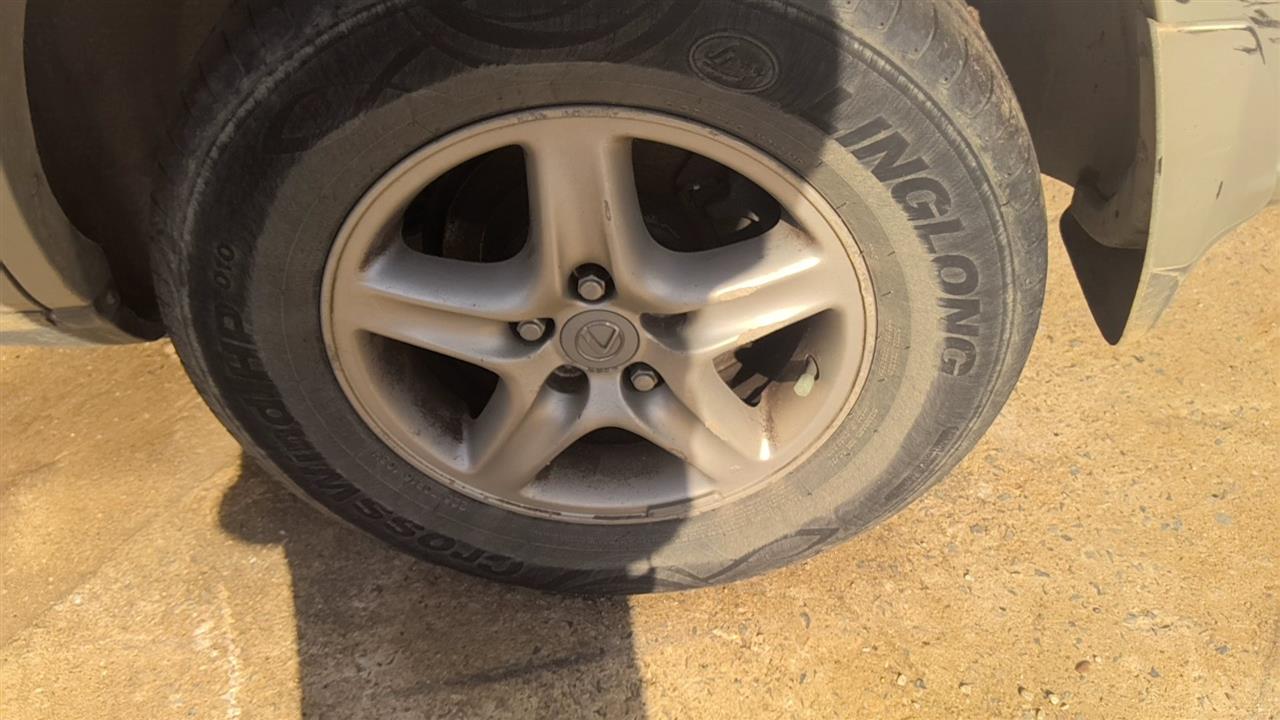 https://f005.backblazeb2.com/file/img-partshotlines-com/Inventory/EX619/Vehicle/25407_06.jpg