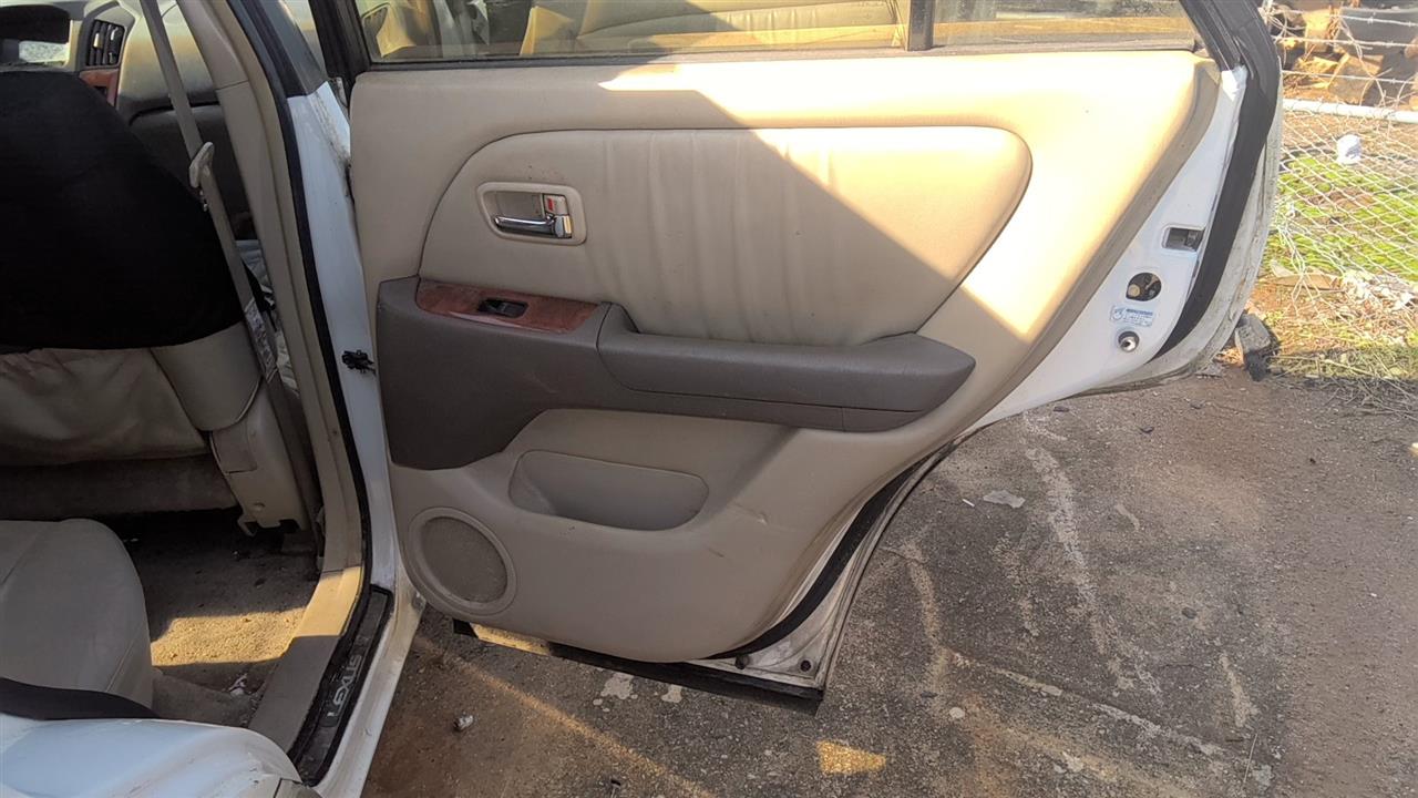 https://f005.backblazeb2.com/file/img-partshotlines-com/Inventory/EX619/Vehicle/25407_09.jpg
