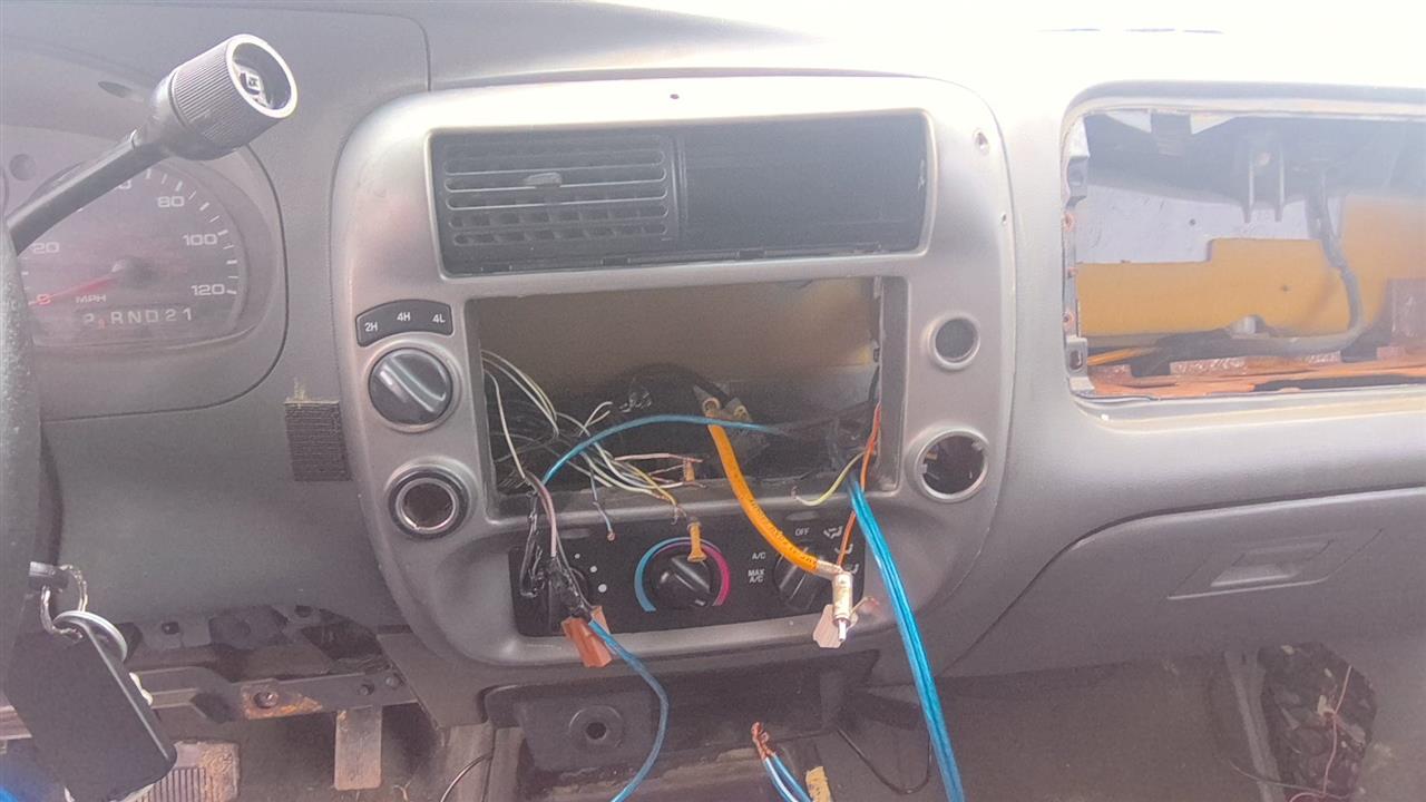 https://f005.backblazeb2.com/file/img-partshotlines-com/Inventory/EX619/Vehicle/25451_01.jpg