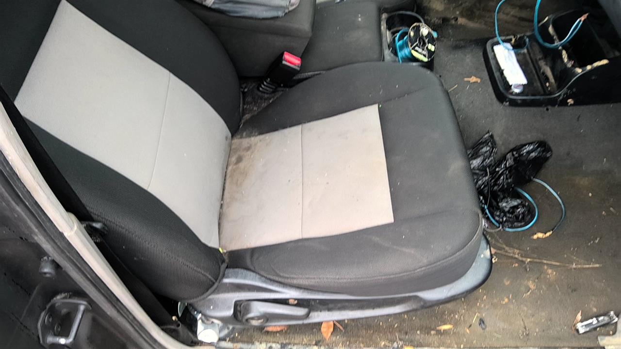 https://f005.backblazeb2.com/file/img-partshotlines-com/Inventory/EX619/Vehicle/25451_07.jpg