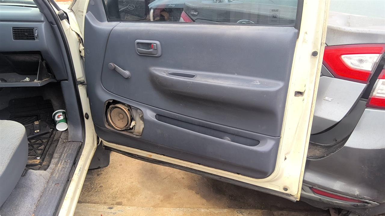 https://f005.backblazeb2.com/file/img-partshotlines-com/Inventory/EX619/Vehicle/25452_07.jpg