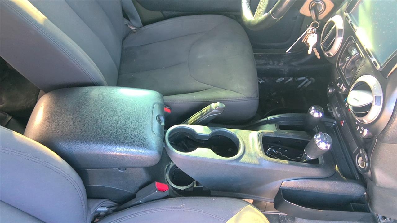 https://f005.backblazeb2.com/file/img-partshotlines-com/Inventory/EX619/Vehicle/25507_12.jpg