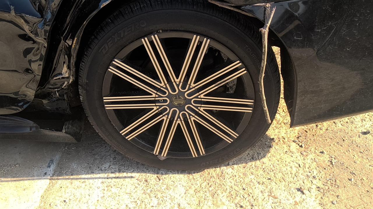 https://f005.backblazeb2.com/file/img-partshotlines-com/Inventory/EX619/Vehicle/25512_06.jpg