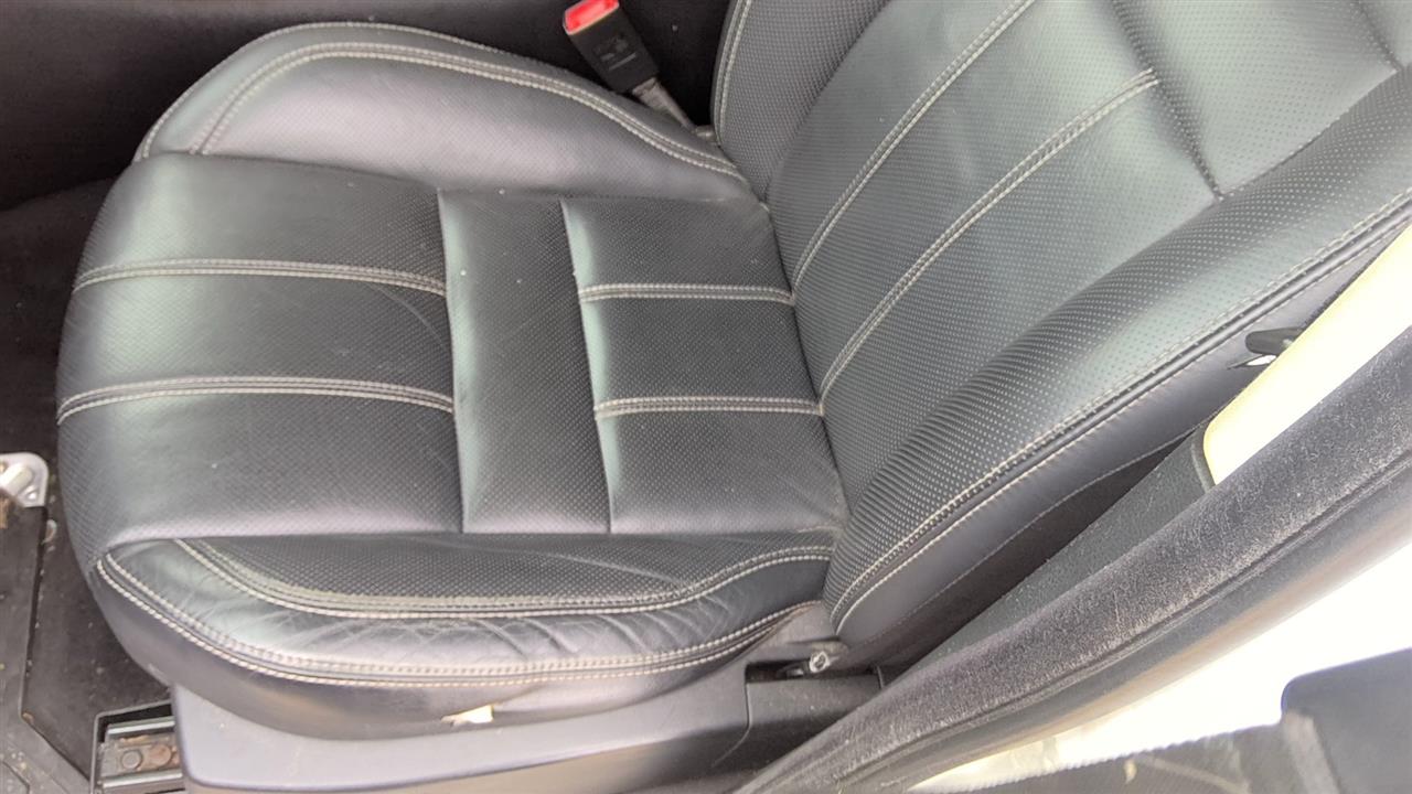 https://f005.backblazeb2.com/file/img-partshotlines-com/Inventory/EX619/Vehicle/25601_03.jpg