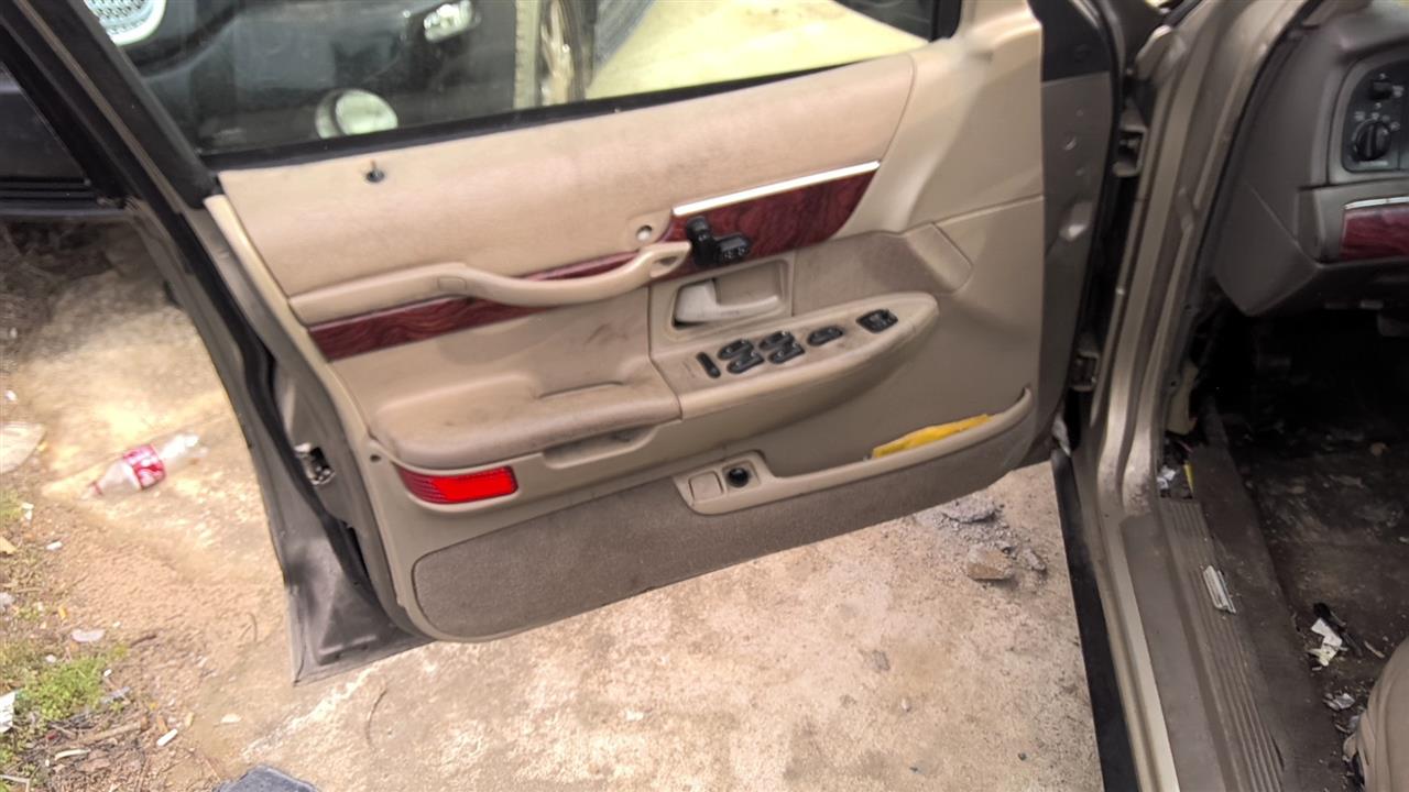 https://f005.backblazeb2.com/file/img-partshotlines-com/Inventory/EX619/Vehicle/25626_04.jpg